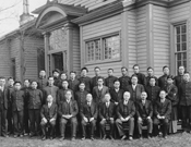 神学部教授と学生 1937年